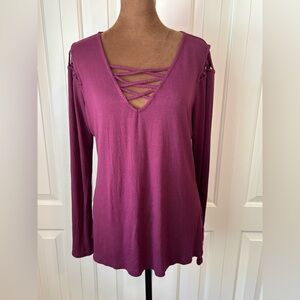 Rock & Republic® Lattice-Shoulder Tee, Size Large